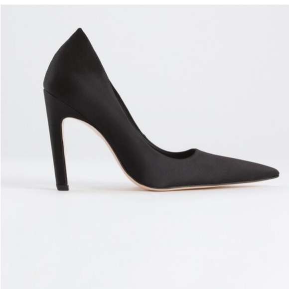 Good American Black Satin Pointed Toe Pumps size 6.5/7 NWOTS - Picture 4 of 6